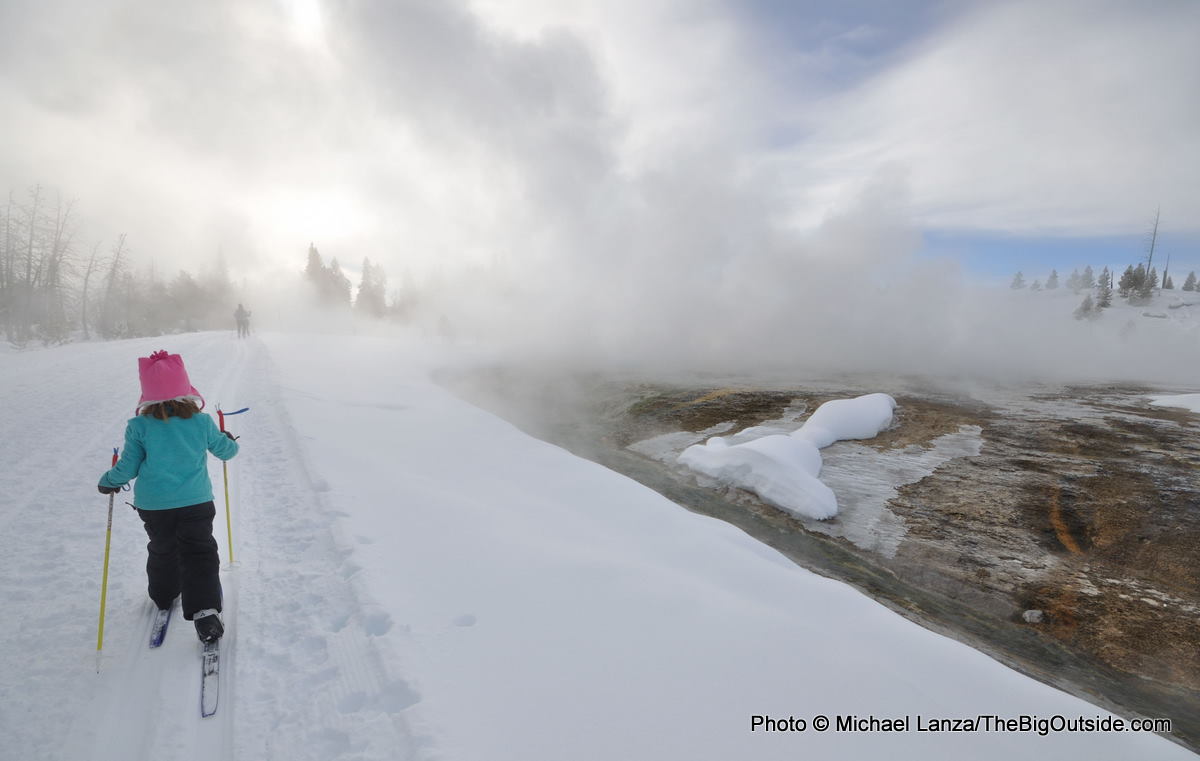 Yel7-27 Biscuit Basin Trail, Upper Geyser Basin, Yellowstone (2)